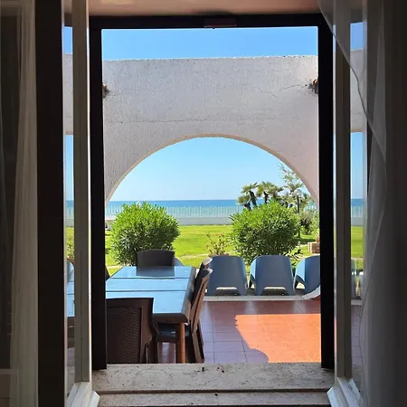 Con Accesso Diretto Al Mare Terracina